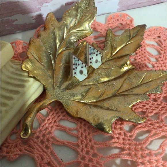 Vintage Porcelain Birdhouse Earrings Posts Studs Birdhouse Pierced Earrings - Picture 15 of 15